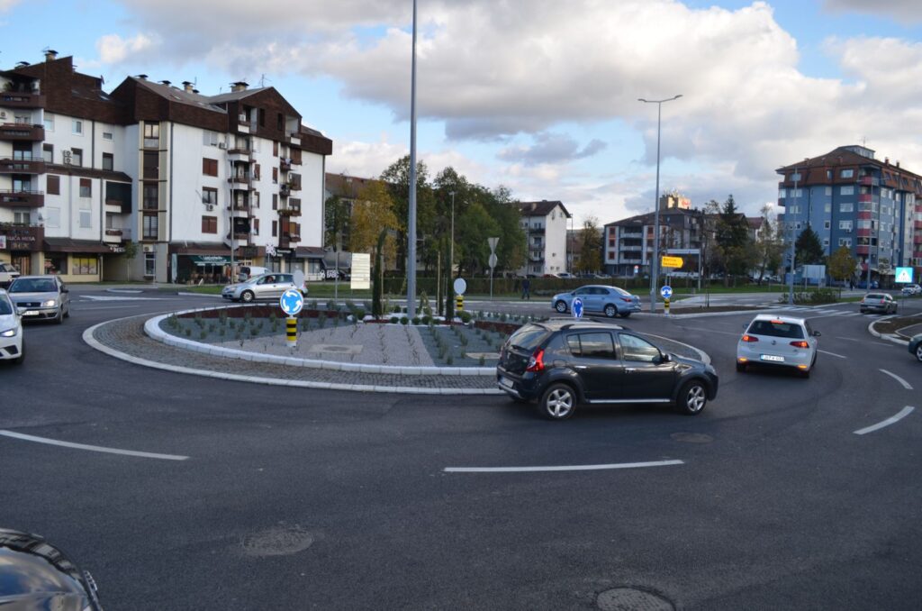 Vječita dilema: Stručnjak razjasnio nedoumicu u vezi kružnog toka