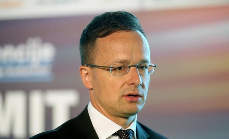 Sijarto poslao jasnu poruku iz Budimpešte: “Mađarska ostaje van rata”