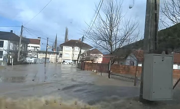 Sjeverna Makedonija pod žutim upozorenjem: Povećan rizik od poplava