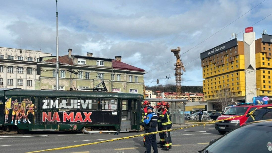 Policija potvrdila: Jedna osoba poginula u tramvajskoj nesreći u Sarajevu