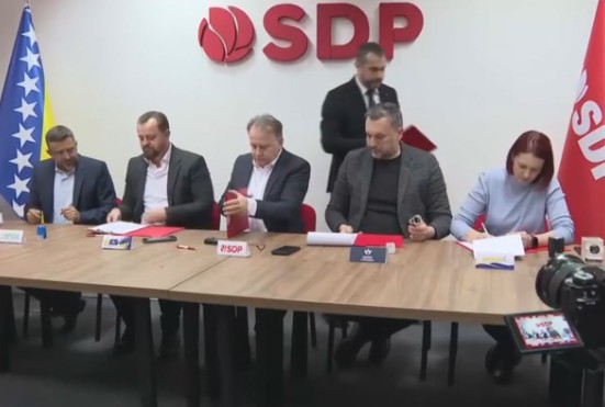 Zajednički nastup na izborima 2026: SDP, NiP, NES, Naprijed i PDA u Banjaluci potpisali sporazum