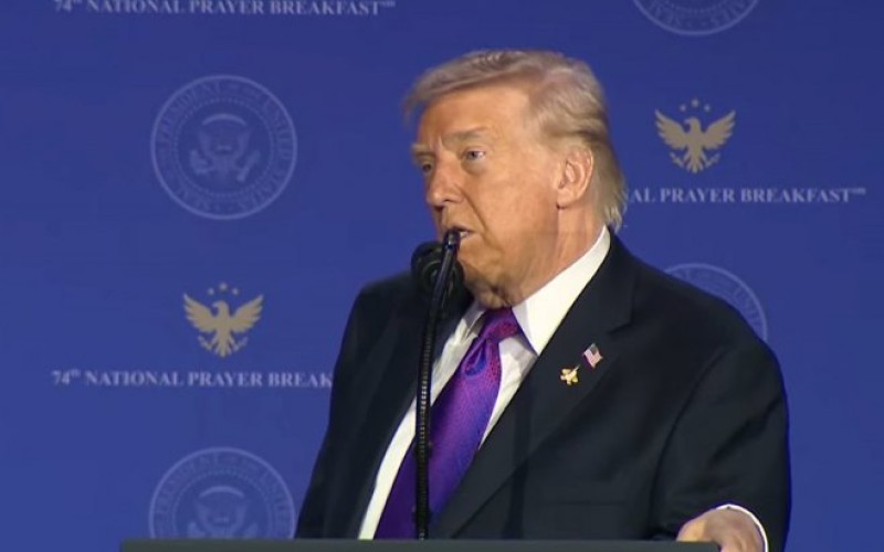 Tramp poručio da nadzire Irance u SAD zbog straha od ‘spavača’: Moramo da budemo oprezni