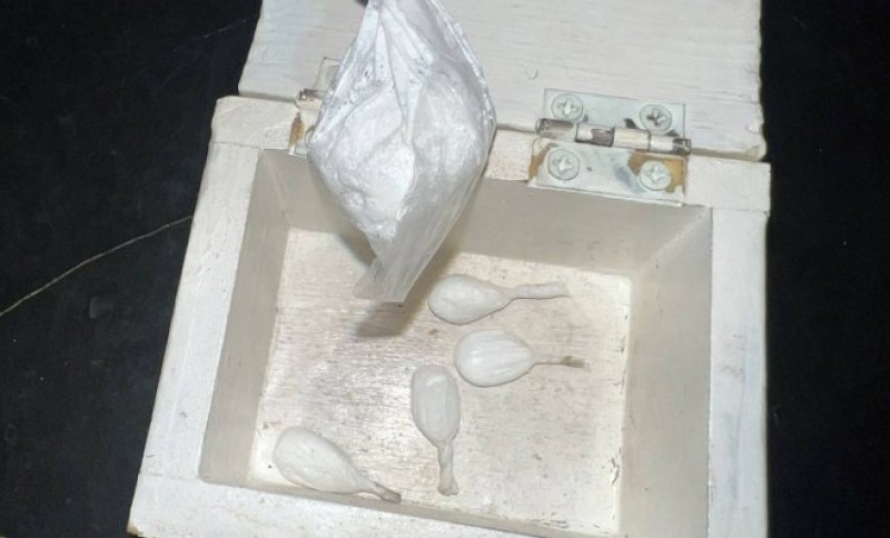 Uhapšena tri muškarca: Prilikom pretresa pronađena droga za uličnu prodaju