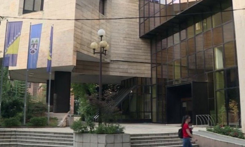 Žele plate! Radnici Tehničkog remontnog zavoda “Hadžići” održaće polučasovni protest