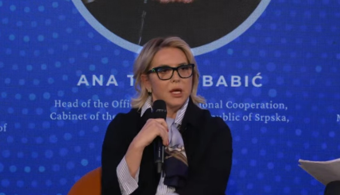 Trišić Babić na “Balkan forumu”: Uzrok svih političkih problema u BiH su OHR i Šmit VIDEO