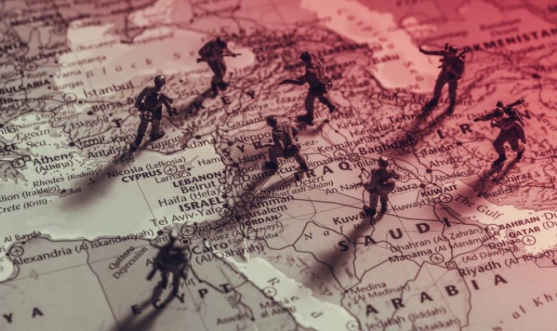 Udarna moć SAD-a: Tri nosača aviona i 15.000 vojnika na Bliskom istoku