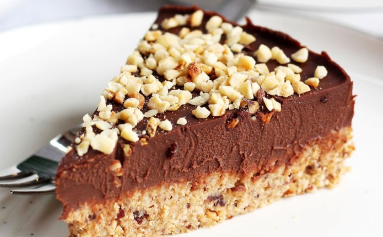 Prste da poližeš: Posna ferero torta od samo šest sastojaka