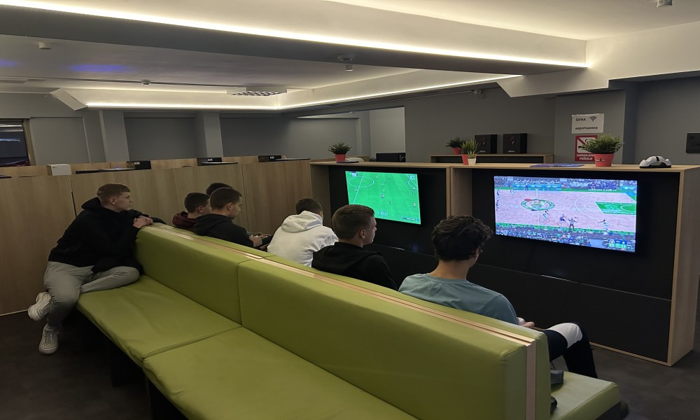 Od Skauta do gaming kafića: Gdje danas izlaze mladi u Banjaluci FOTO