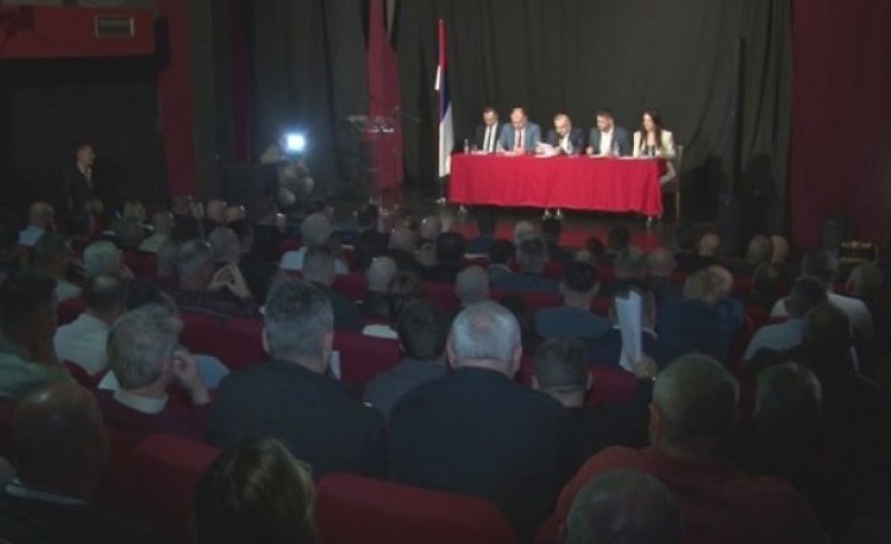 Stevanović reizabran za predsjednika GrO SNSD Zvornik! Dodik: Radimo kako građani očekuju VIDEO