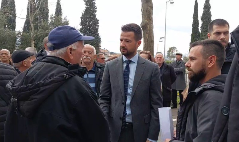 Penzioneri traže veće penzije: Skupu se pridružio i Milatović