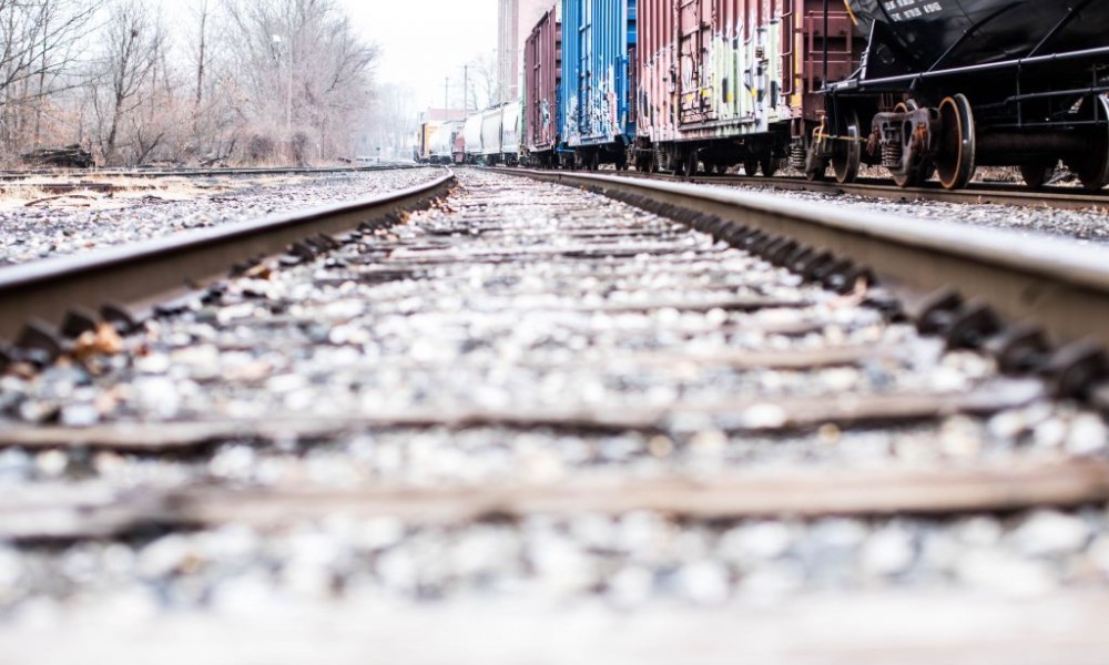 Užas na željeznici! Vozovi se direktno sudarili