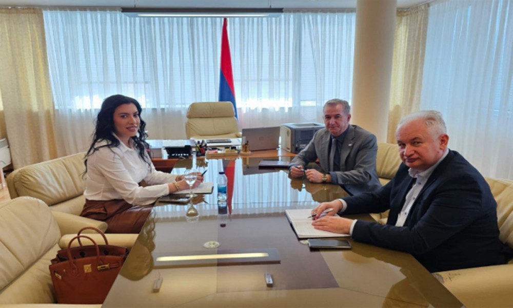 Sastanak Puhovca i Kecmanove: Treba jačati kapacitete banjalučkog aerodroma