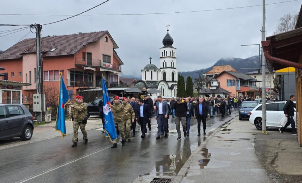 Sjećanje na heroja: Otkrivanje spomenika Miloradu Pelemišu u Šekovićima