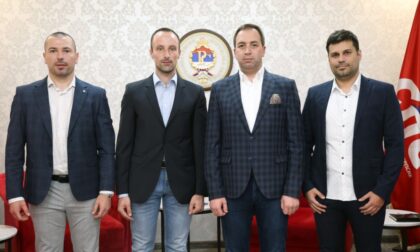 Sastali se sa Selakom: Tri odbornika SP-a pristupila su SPS-u