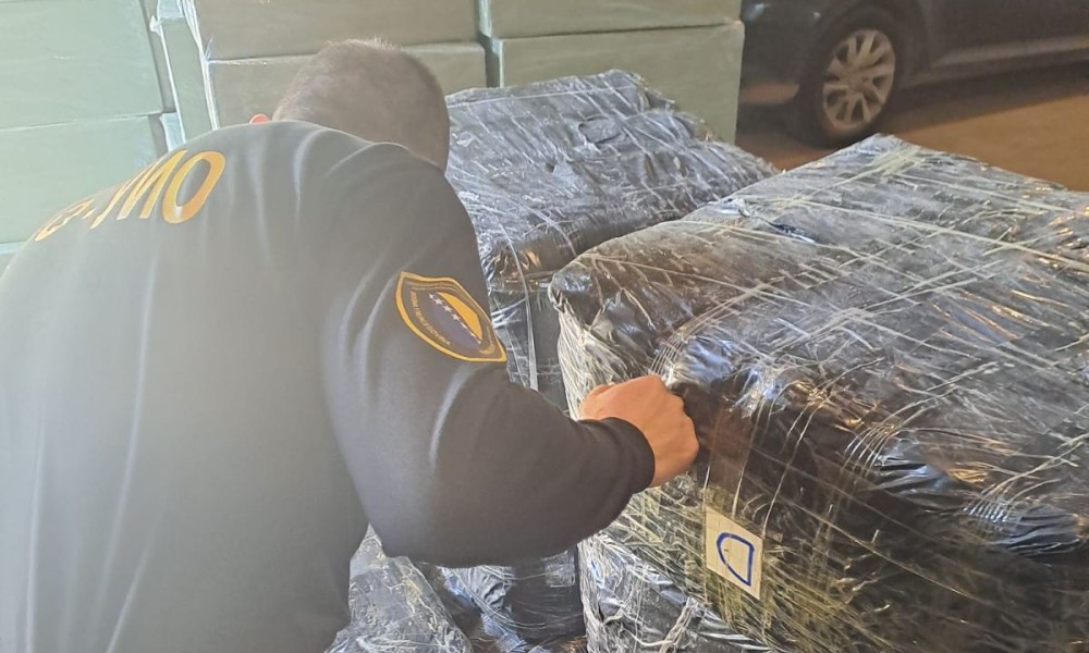 UIO u akciji “Tranzit dva”: Pokušali prokrijumčariti tekstil vrijedan 170.000 KM