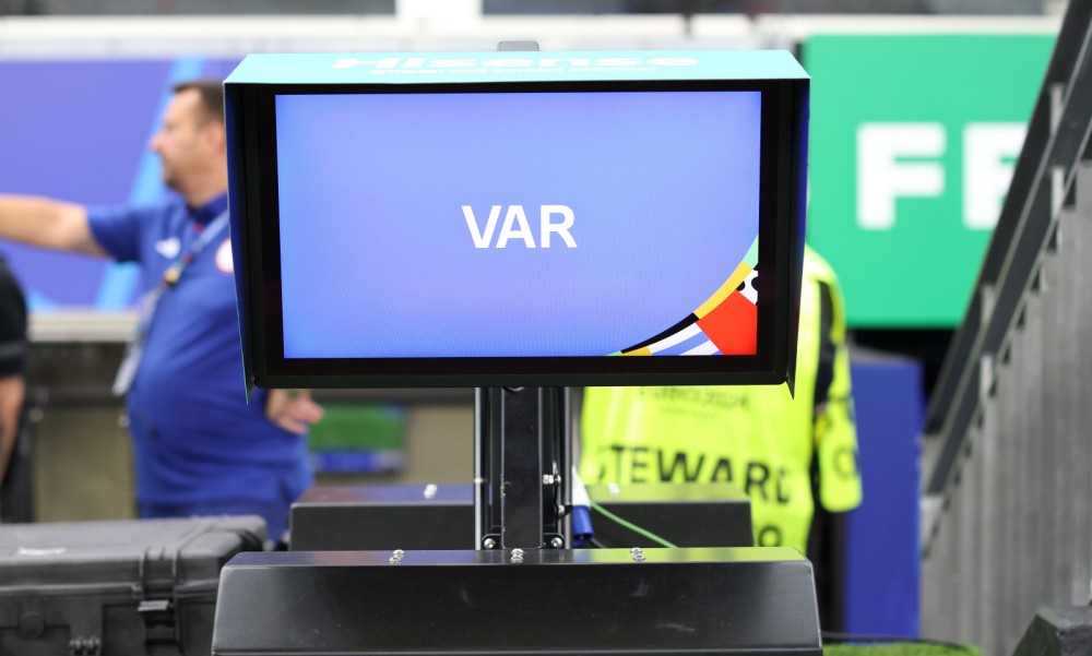 Drama u Njemačkoj: Navijač isključio VAR u ključnom trenutku FOTO/VIDEO