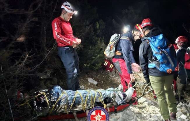 Zahtjevna akcija! Žena spasena sa planine u BiH nakon što je povrijedila nogu