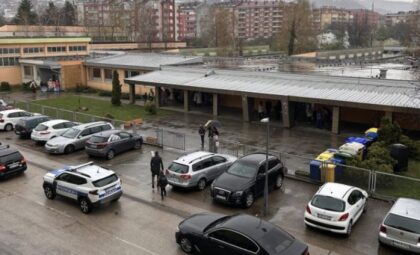 Alarmirana policija: Dojave o bombama u banjalučkim osnovnim školama