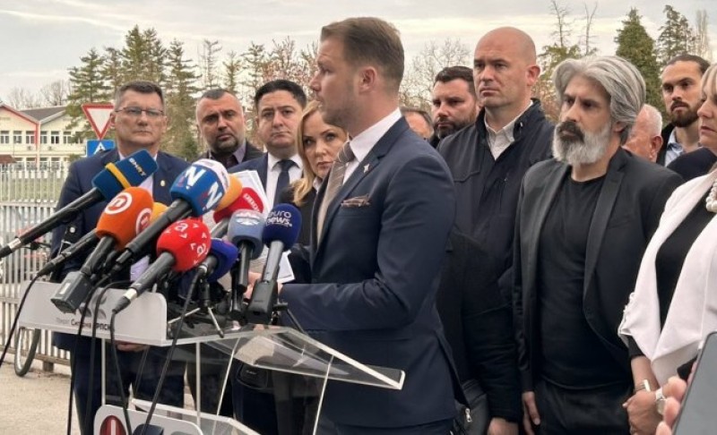 Stanivuković ispred hrvatskog konzulata nakon puštanja iz pritvora: Nastavak sage i maltretiranja