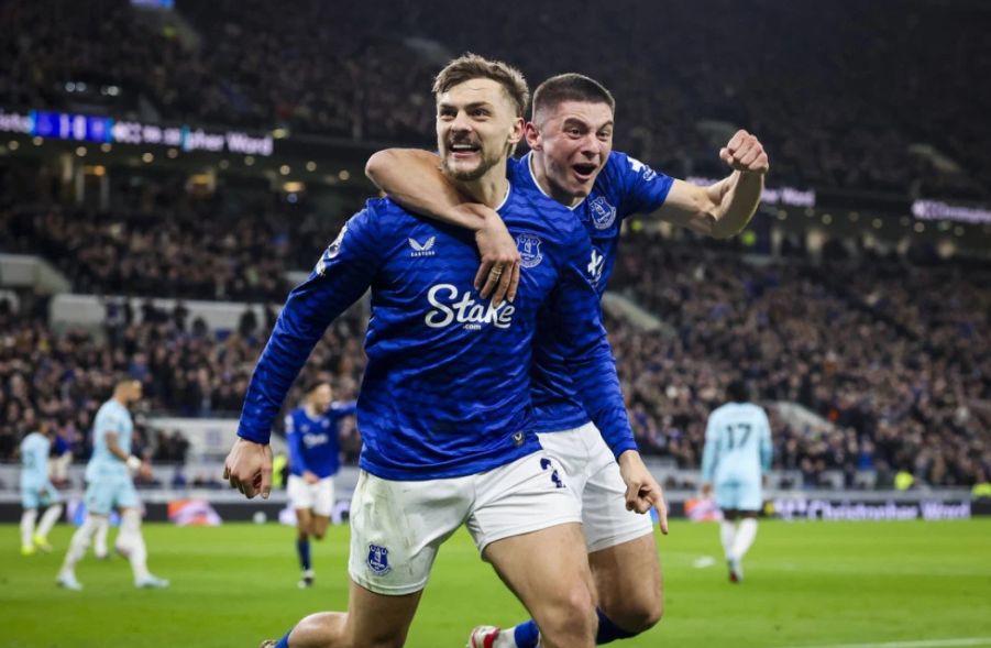 Everton siguran protiv Barnlija: Sanderlend do pobjede sa bijele tačke