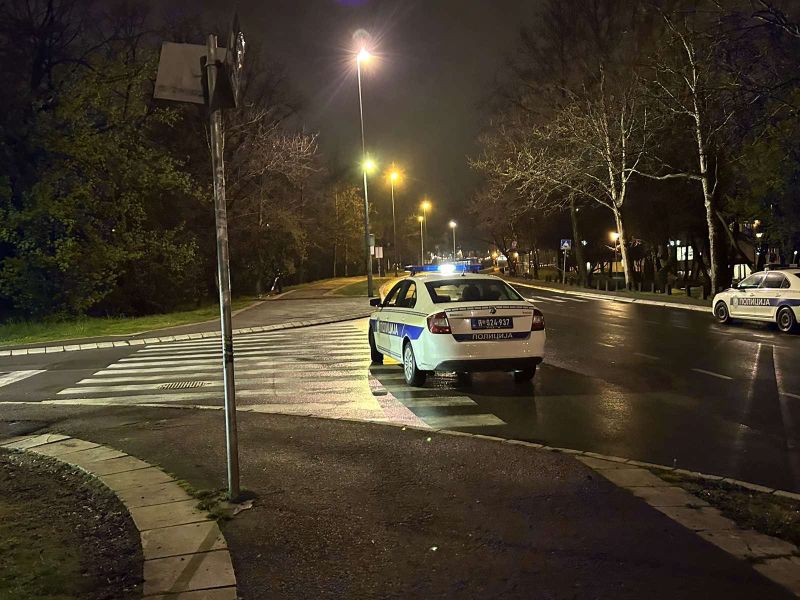 Užas u Beogradu: Djevojka izbodena nasred ulice, monstrum joj zadao jezive povrede, bori se za život