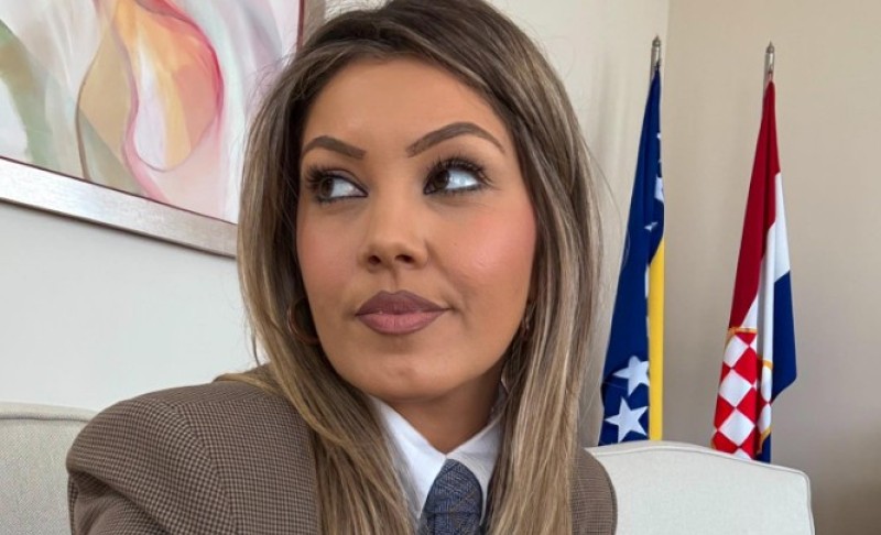 Traži se njena ostavka: Kažnjena savjetnica Marinka Čavare, mora da plati 5.000 KM