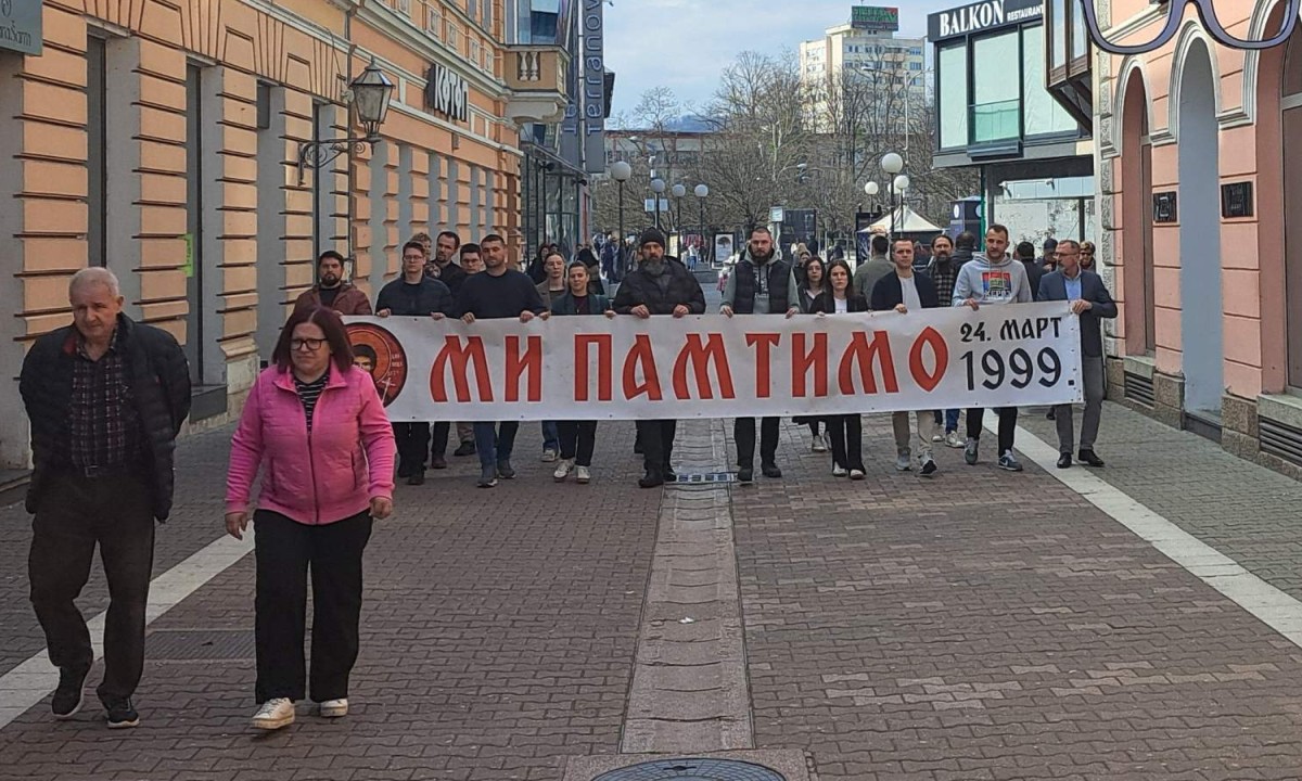 Pomen u Hramu Hrista Spasitelja: Banjaluka se prisjeća žrtava NATO bombardovanja FOTO