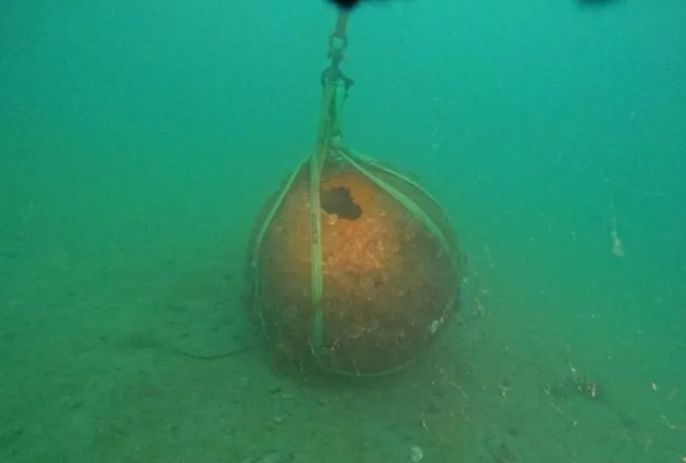 Ronioci pronašli smrtonosnu grdosiju u Jadranu: Težila je pola tone, morali su odmah da je unište FOTO/VIDEO