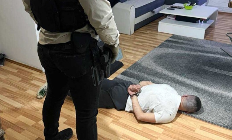 Veći dio narkotika nađen na livadi i u šumarku: Banjalučanin osumnjičen za šverc kokainom ostaje iza brave