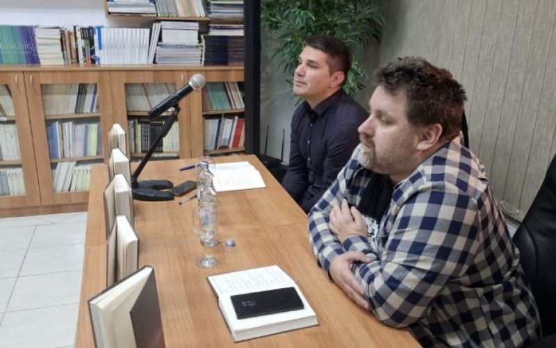 Promocija u Narodnoj biblioteci Mrkonjić Grad: Predstavljena zbirka poezije “Nepce duše”