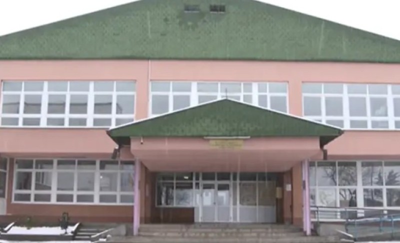 Užas u banjalučkoj školi: Crtež sa inicijalima i prijetnje uznemirili roditelje, djecu i nastavnike