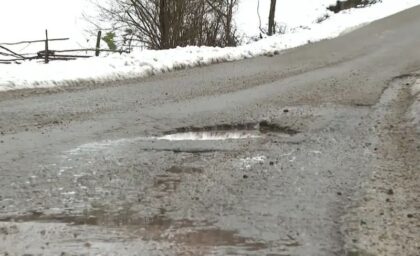 Rupe na putu, struje nema: U Gornjoj Piskavici ispostavili zahtjeve gradonačelniku