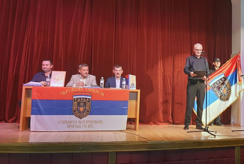 U Prnjavoru promovisana monografija “Garda – duša Republike Srpske” FOTO