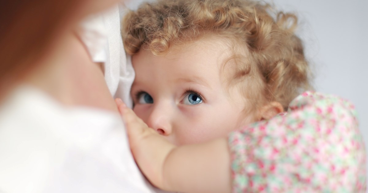 Produženo dojenje: Kako dvije godine dojenja mogu uticati i na tijelo