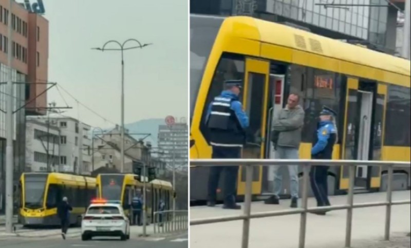 Drama u ovom dijelu BiH: Muškarac pokušao ući u tramvaj pa ga udarila vrata VIDEO