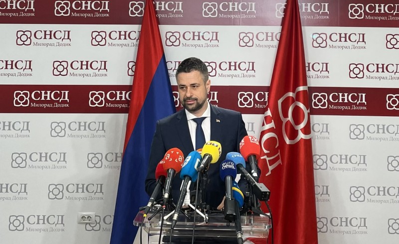 Rast plata i penzija kao odgovor na rast cijena: Amidžić upozorava da bi ukidanje akciza ugrozilo budžet FOTO/VIDEO