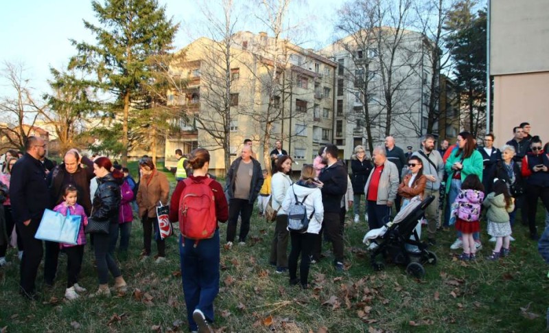 Mještani banjalučkog naselja digli glas: Izašli na ulicu i poslali ovu poruku FOTO