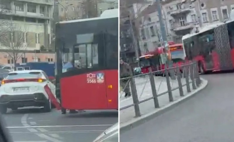 Sudar u kružnom toku: Odvaljen cijeli prednji dio gradskog autobusa, stvorila se kolona