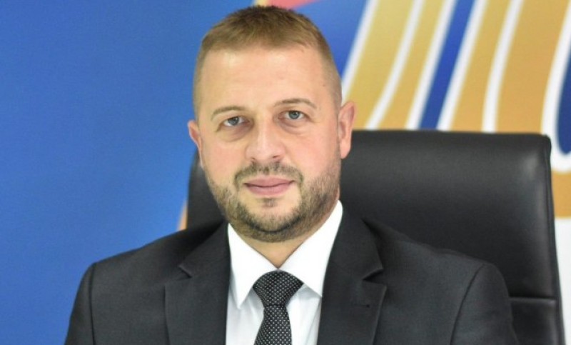 Nešković nakon još jedne blokade: Špirić da se vrati u srpski Klub da izglasamo jeftinije gorivo i veće plate