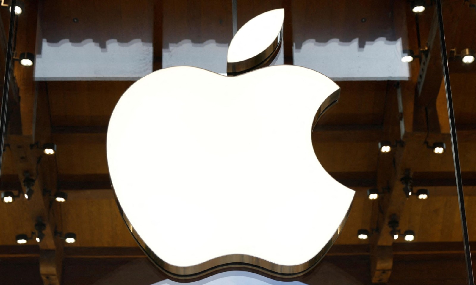 Stiže potpuno novi iPhone: Jedna stvar sve mijenja