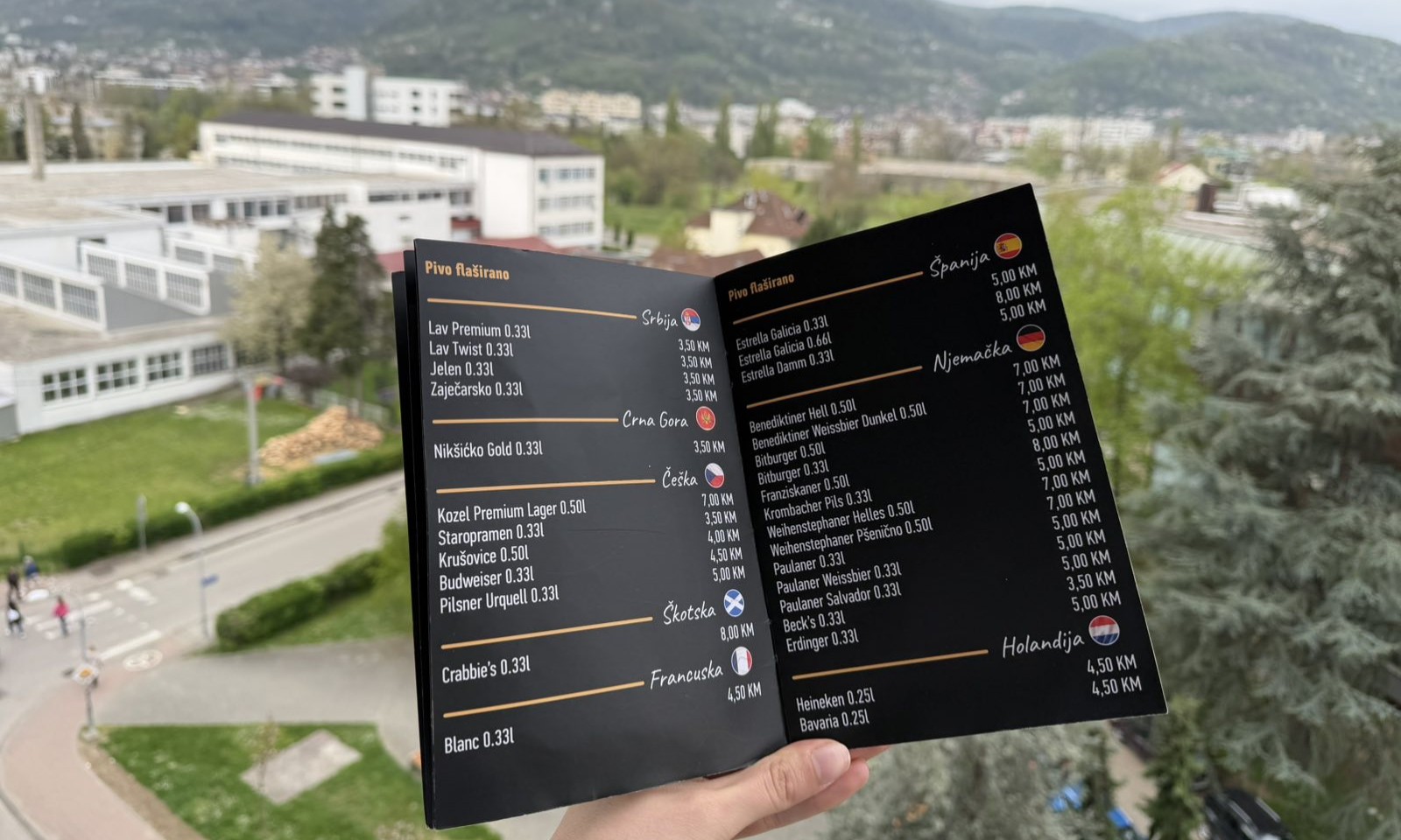 Ovdje ima 80 vrsta piva! Banjalučki lokal u kojem konobaru ponestane daha FOTO