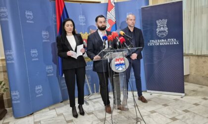 Sanacija klizišta tek kad grane sunce! Gradski štab: Do kraja dana sve će biti prohodno FOTO