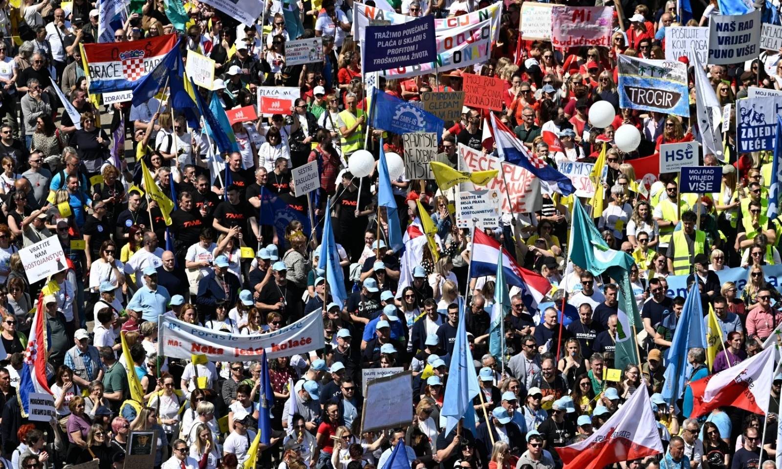Desetine hiljada na ulicama Zagreba: Traže veće plate i penzije uz upozorenje Vladi VIDEO