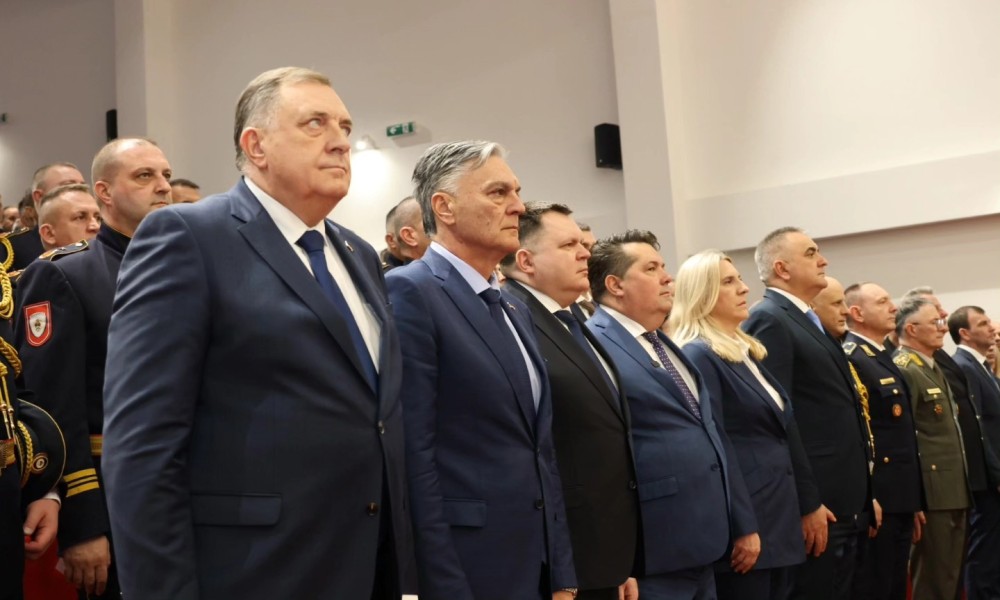 Državni vrh u Zalužanima: Počela centralna svečanost obilježavanja Dana policije FOTO