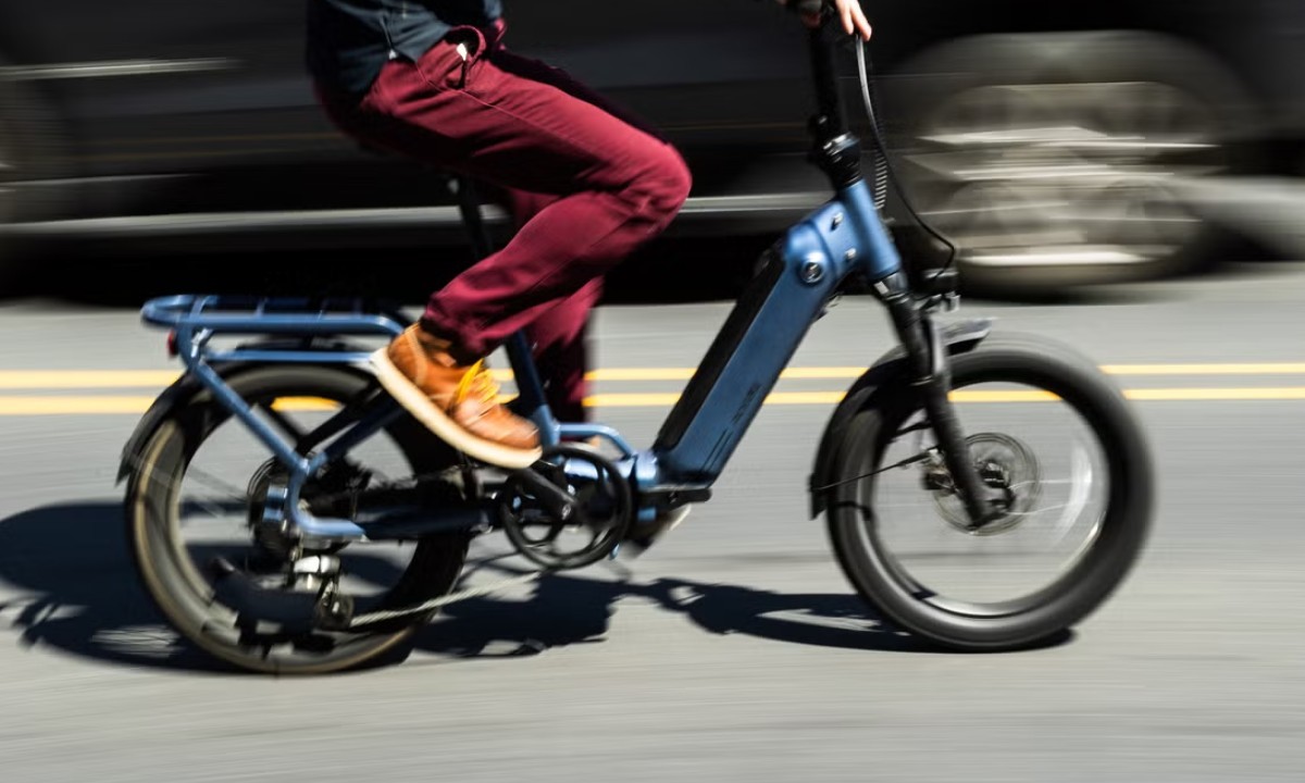 Baterija može da eksplodira: Povlači se električni bicikl sa tržišta