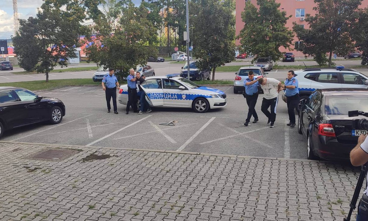 Otac i sin napali policajce u Banjaluci: Potvrđena optužnica protiv Jovića