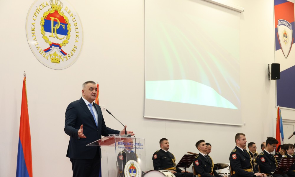 Minić izrazio poštovanje pripadnicima MUP-a: Policija nije posao od osam sati, već poziv 24/7