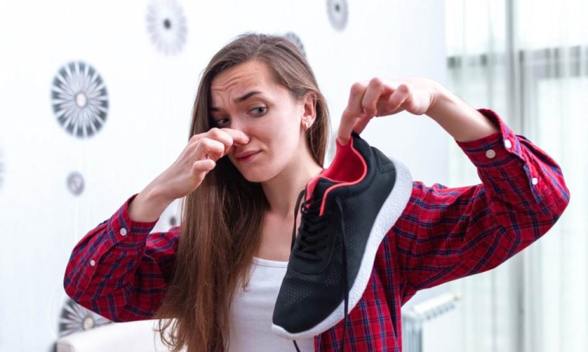 Neprijatan miris obuće: Isprobajte prirodan trik sa limunom i solju