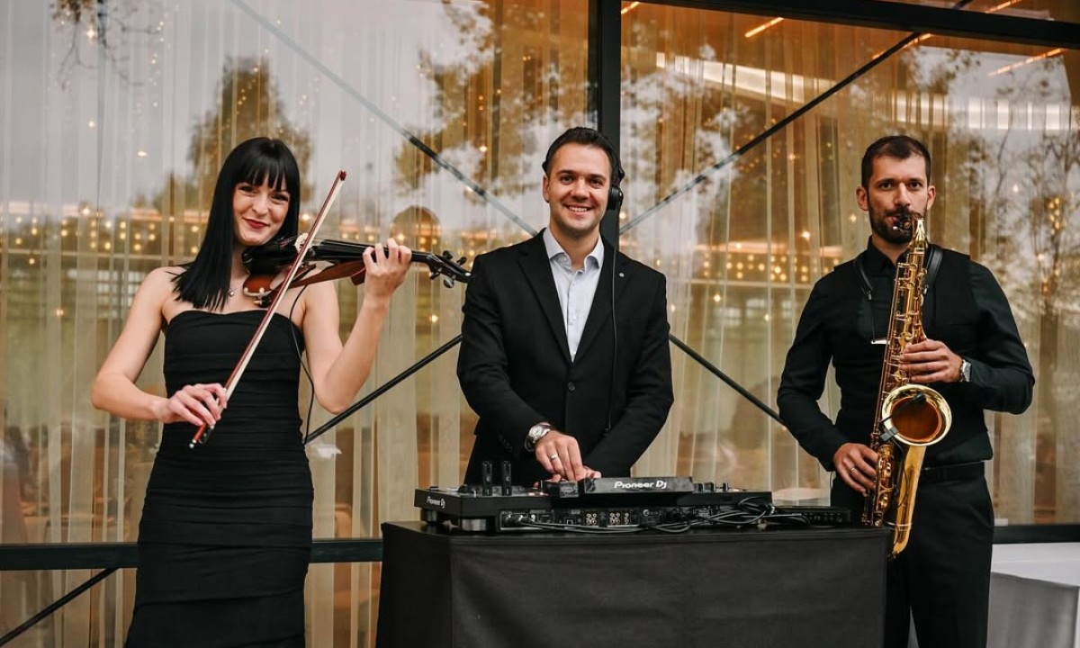 Novi hit na banjalučkim svadbama: Saxobeat zamijenio harmoniku i trubu FOTO/VIDEO