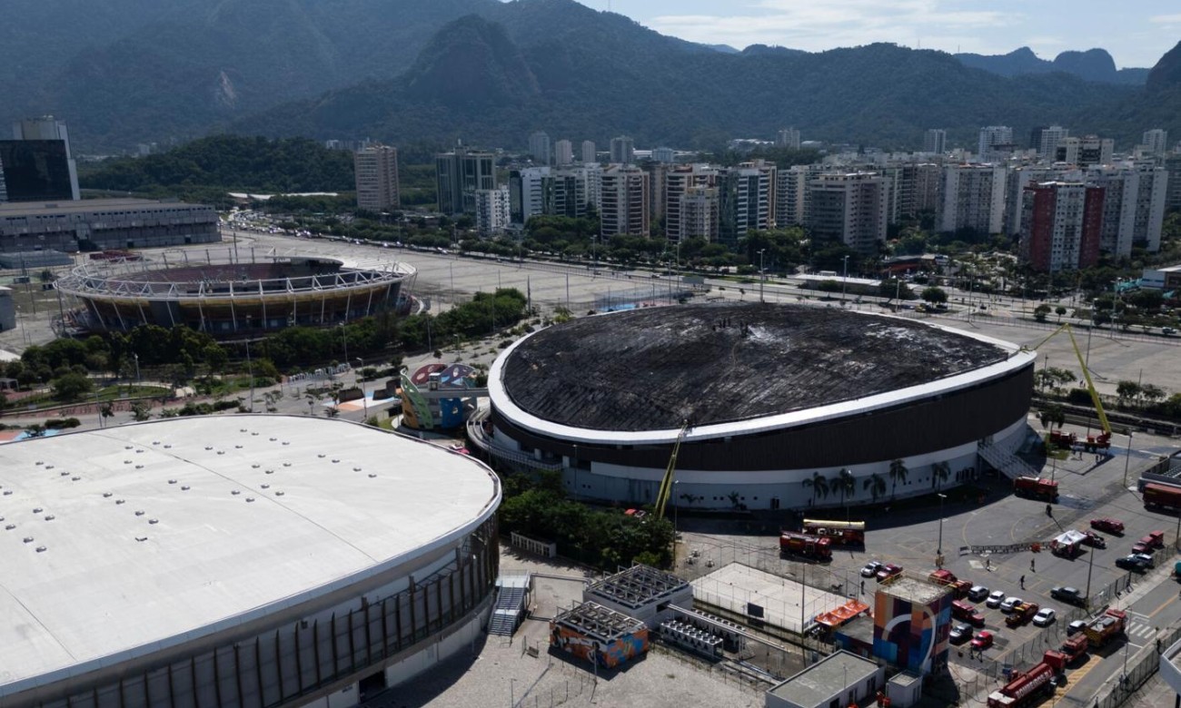 Brazil u šoku! Gorio Olimpijski stadion, krov uništen